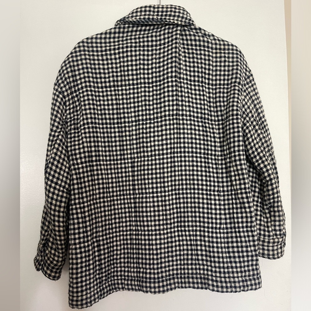 Houndstooth Quilted Shirt Jacket - Picture 8 of 9